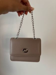 Stylish Taupe Chain Shoulder Bag