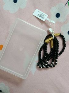 Elegant Black Beaded Bracelet Set