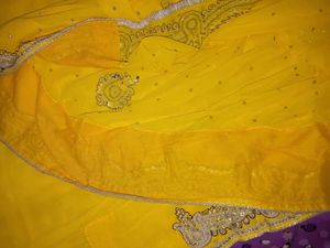 Beautiful Yellow Saree and Blouse Set