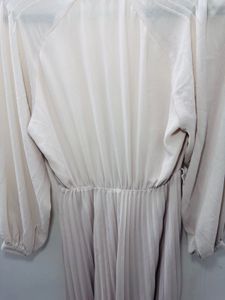 Elegant Pleated Midi Dress