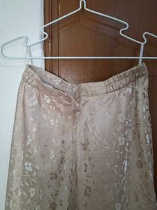 Elegant gold skirt