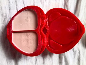 Heart-shaped Eyeshadow Palette