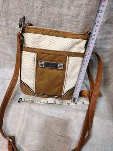 Authentic Guess snake patterned sling Bag