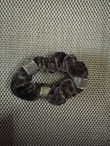Set of 5 Sparkly Hair Ties &amp; Scrunchies