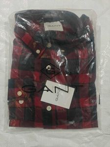 GANT Men's Red Plaid Button-Down Shirt