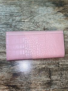 AND 🪪 Pink Croc Embossed Wallet