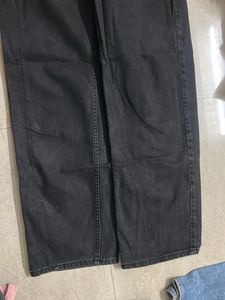 Stylish Charcoal Grey Wide-Leg Jeans