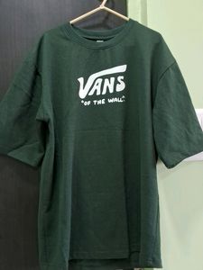 vans oversized T shirt