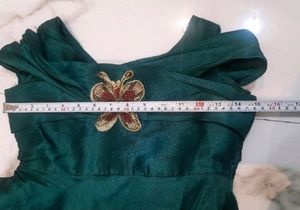 Green designer dress😍 For 10-12 yrs old✅Cash✅Coins❌