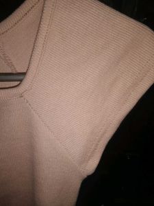 Cream crop top