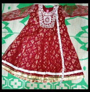 Red &amp; Gold Embroidered Salwar Kameez