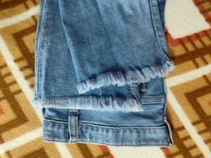 Stylish Ragged  Blue Denim Jeans