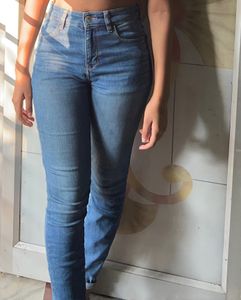 American Eagle Next Level High Waisted Jeggin