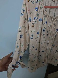 Casual Top With Floral Designs