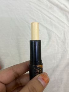Makeup Combo: Nude Matte Lipstick + FREE 2-in-1 Co