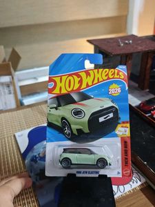 Hot Wheels Mini JCW Electric