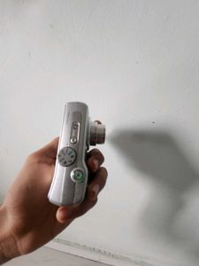 Samsung D75 Digital Camera