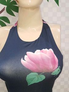 (800)Floral Print Halter Crop Top