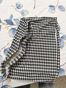 short skirt