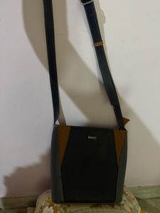 Tresor Color Block Shoulder Bag