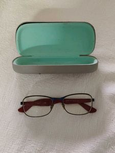 Stylish Eyeglasses with Case
