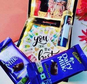 mdf gift box with 10  cards