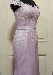 Big offer today 🏷️💰Off-Shoulder Gown