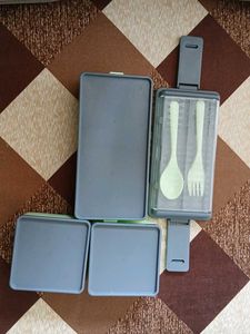 Stackable Lunch Box with Utensils