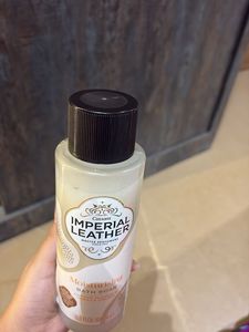 Imperial Leather Moisturising Bath Soak