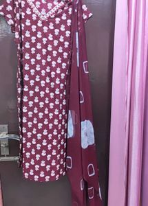 Maroon Kurta Set with chiffon dupatta