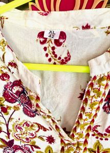 Floral Embroidered Tunic Top