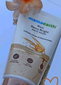 Mamaearth Rice Dewy Bright Face Wash