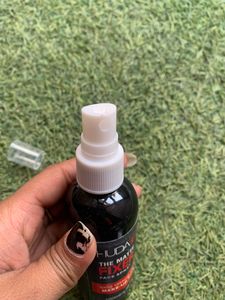 THE MATTE FIXER FACE SPRAY