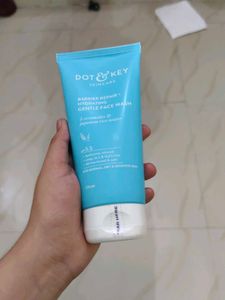 Dot &amp; Key Gentle Face Wash