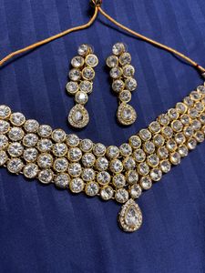 Elegant Crystal Necklace &amp; Earrings Set