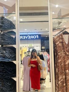Elegant Red Spaghetti Strap Satin Midi Dress