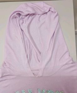 TOP WITH HOODIE