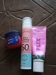 Skincare Essentials Bundle + unexpected freebies �