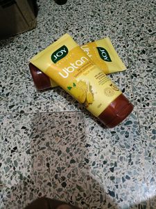 Joy Revivify Ubtan Face Wash