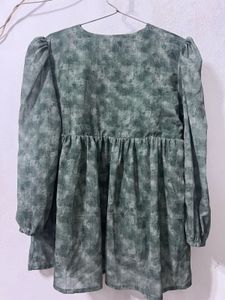Trendy V-Neck Smocked Waist Top