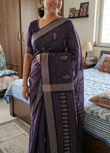 summer friendly Elegant Purple Printed Saree