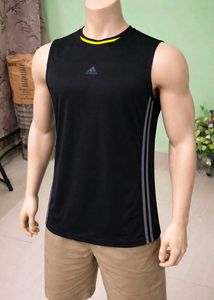 Adidas Sleeveless T-Shirt 🖤