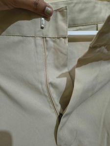 new Cream Wide-Leg Pleated Pants