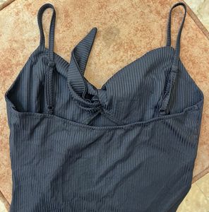 Chic Black Ribbed One-Piece Swimsuit