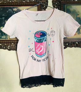 Cute T-shirt With Sequins Print