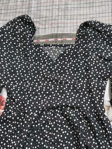 Chic Black &amp; White Heart Print Top