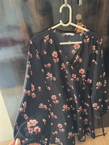 Black Floral Wrap Dress SIZE M