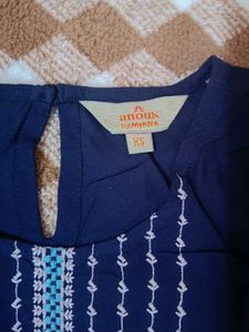 Pack of three short kurtis