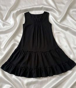 Black Sleeveless Ruffle Top