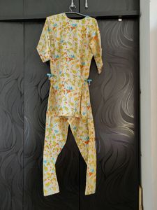 Co-Ord Set In Foral Print